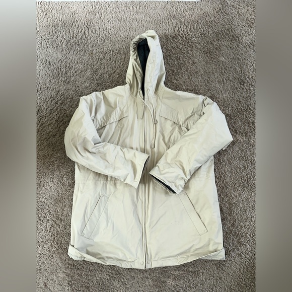 misty Harbor Jackets & Blazers - VINTAGE MISTY HARBOR RAIN JACKET Size medium cream/beige lined pre own as is